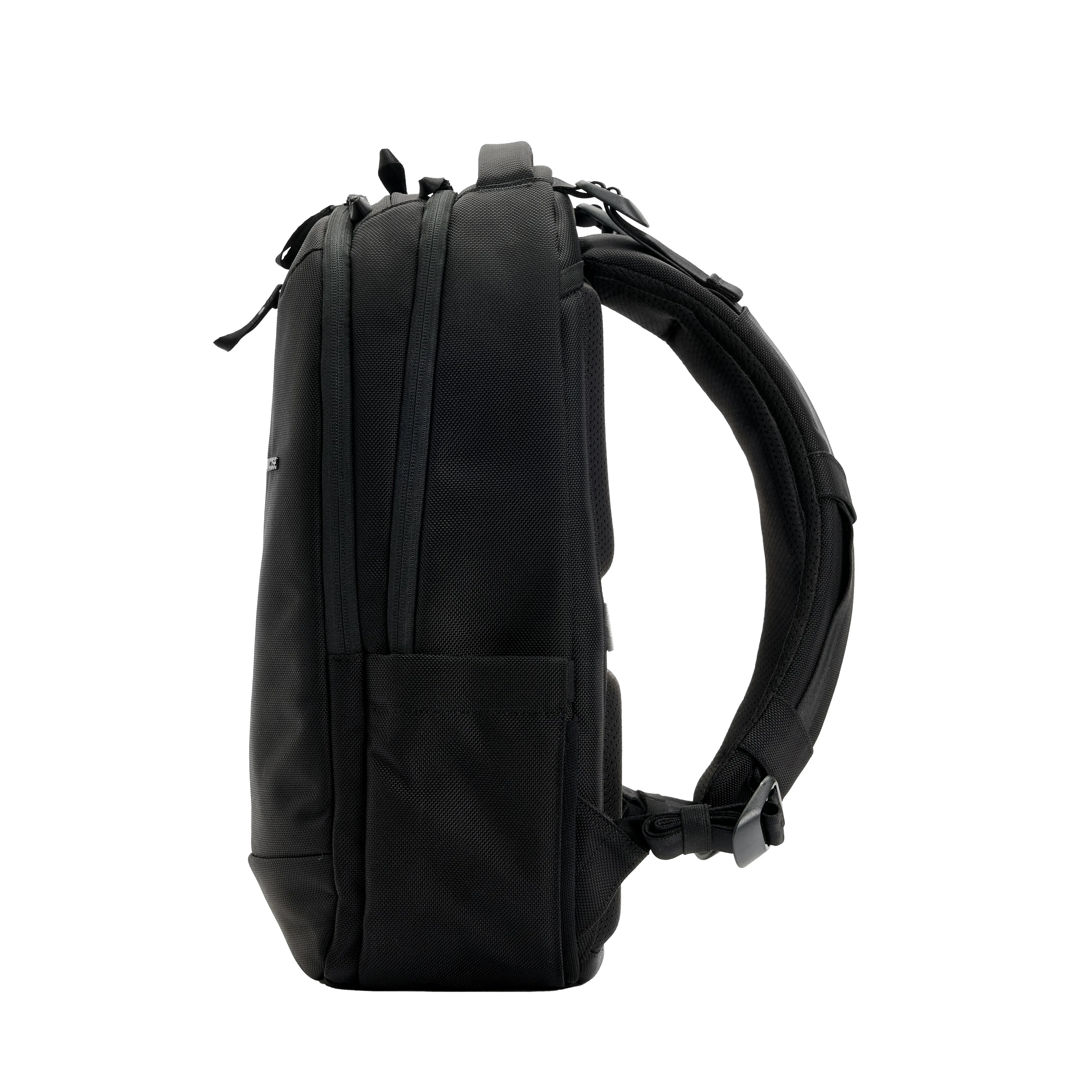 Tracks Backpack with Cordura® 18L Incase