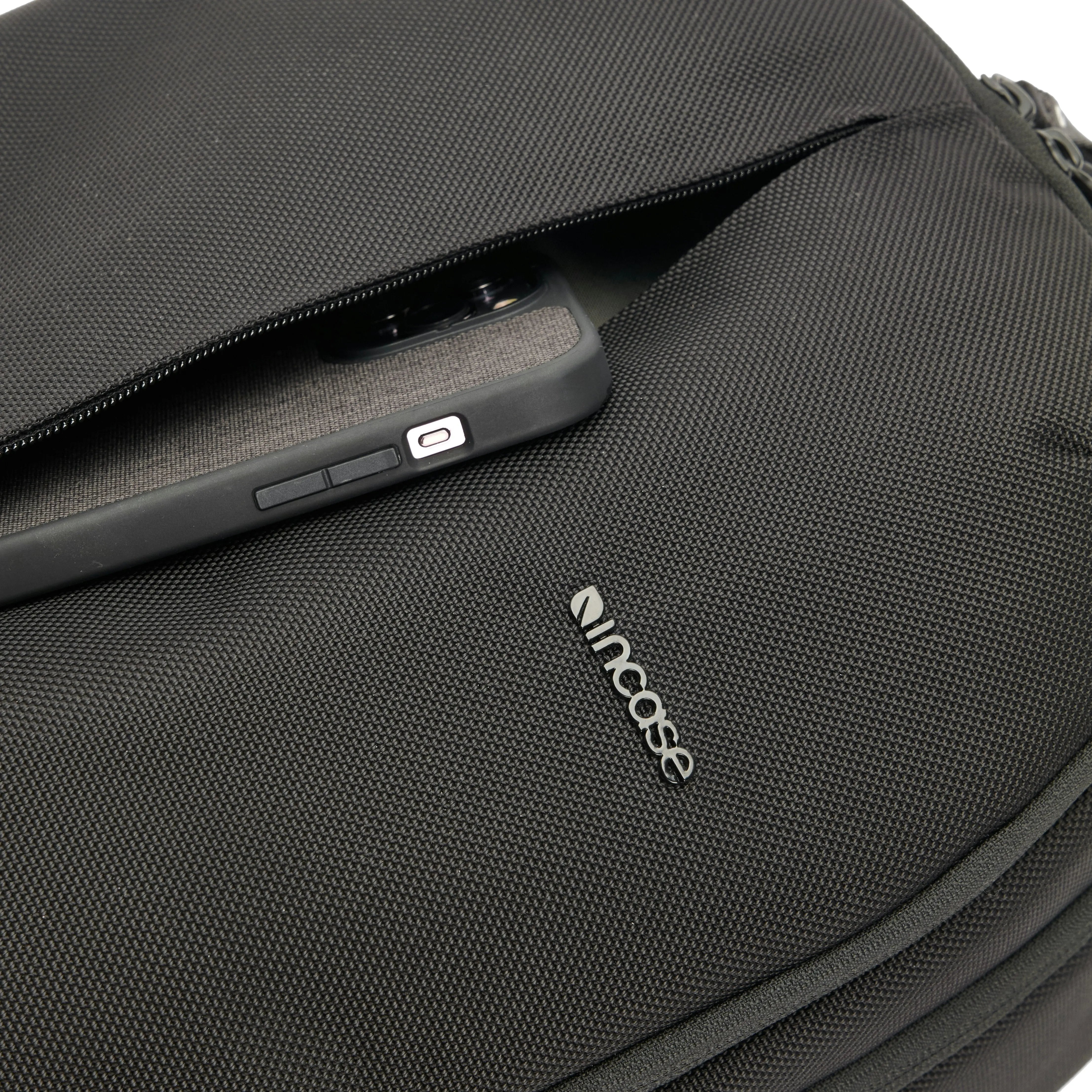 Tracks Backpack with Cordura® 18L Incase