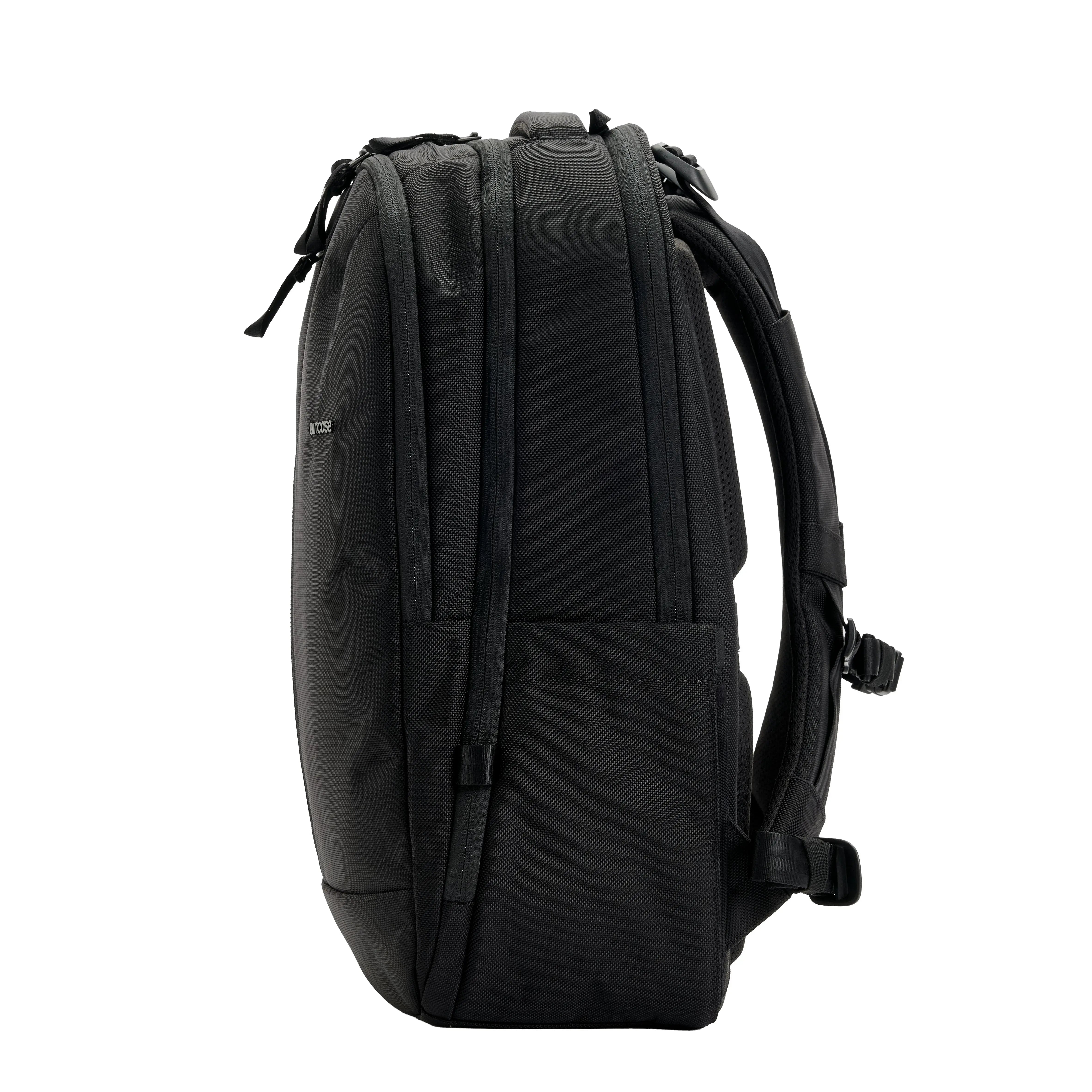 Tracks Backpack with Cordura® 25L Incase