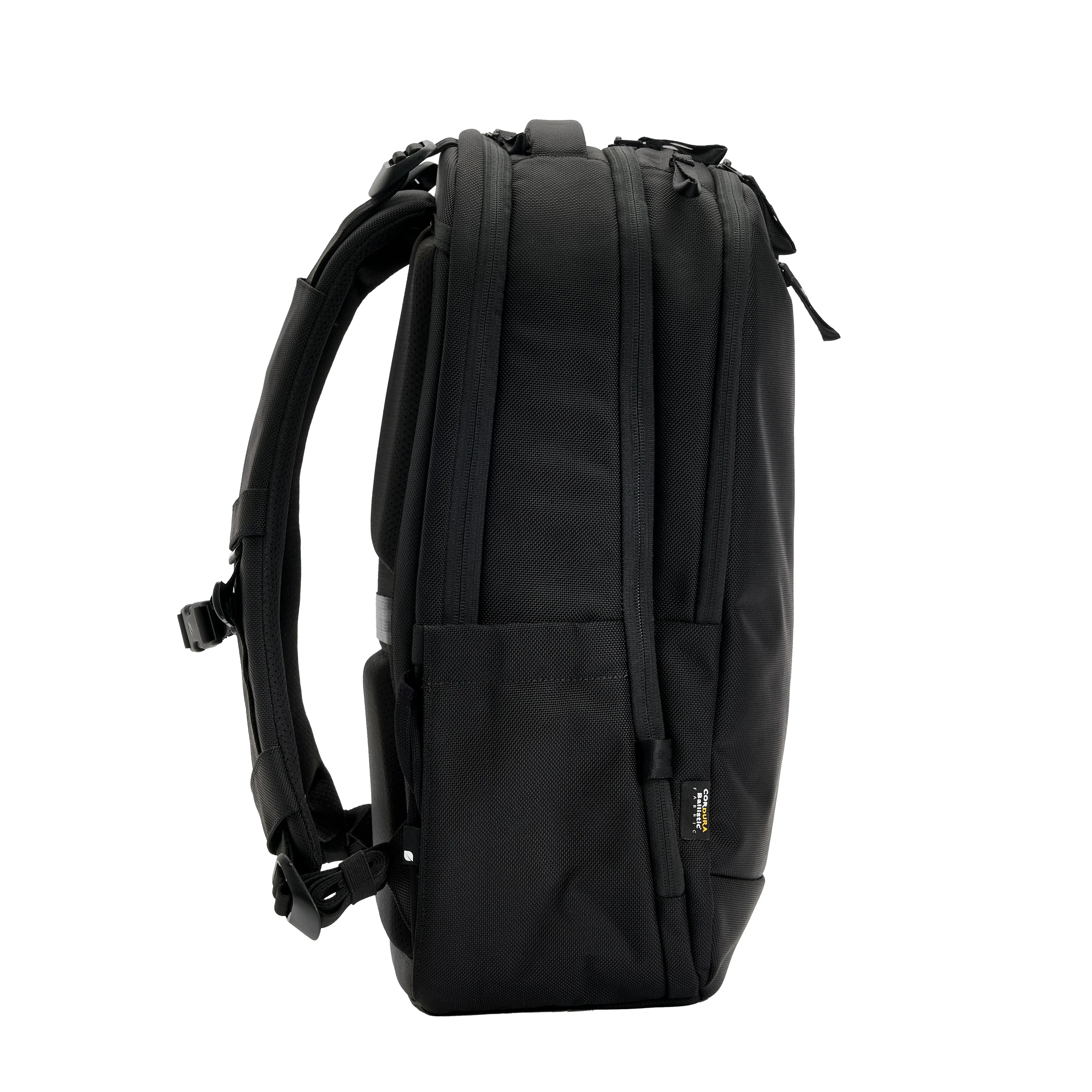 Tracks Backpack with Cordura® 25L Incase