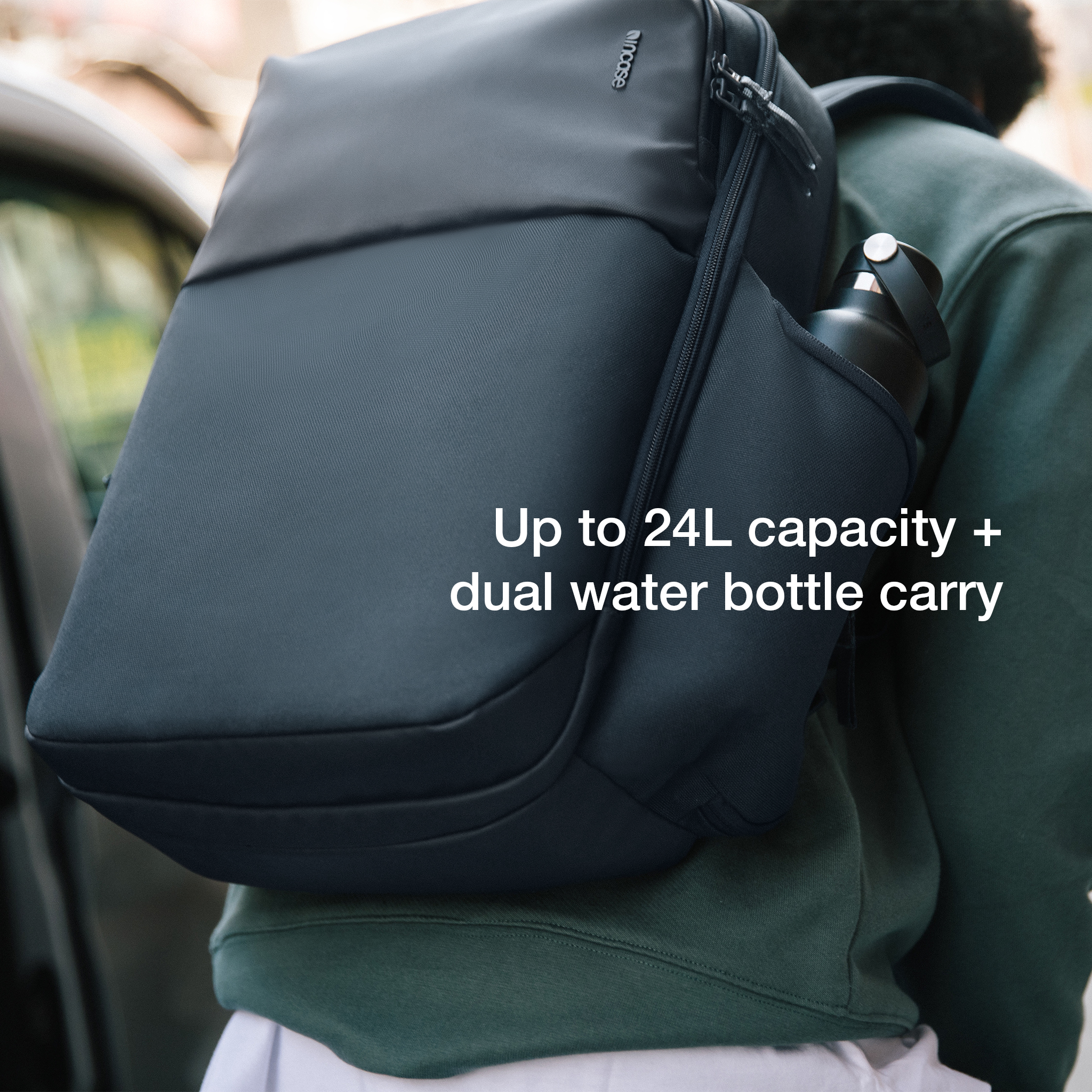 Up to 24L capactity and dual water bottle carry