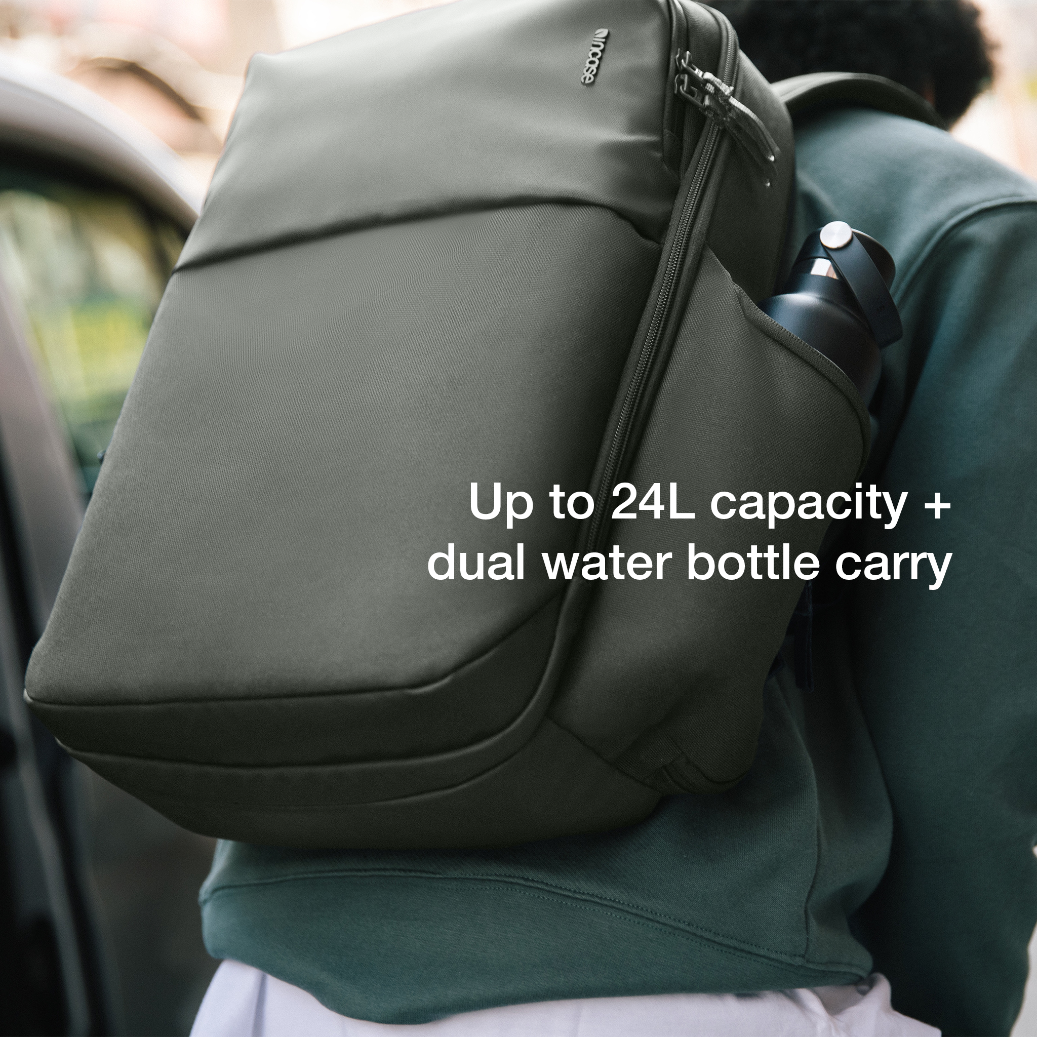 Up to 24L capactity and dual water bottle carry