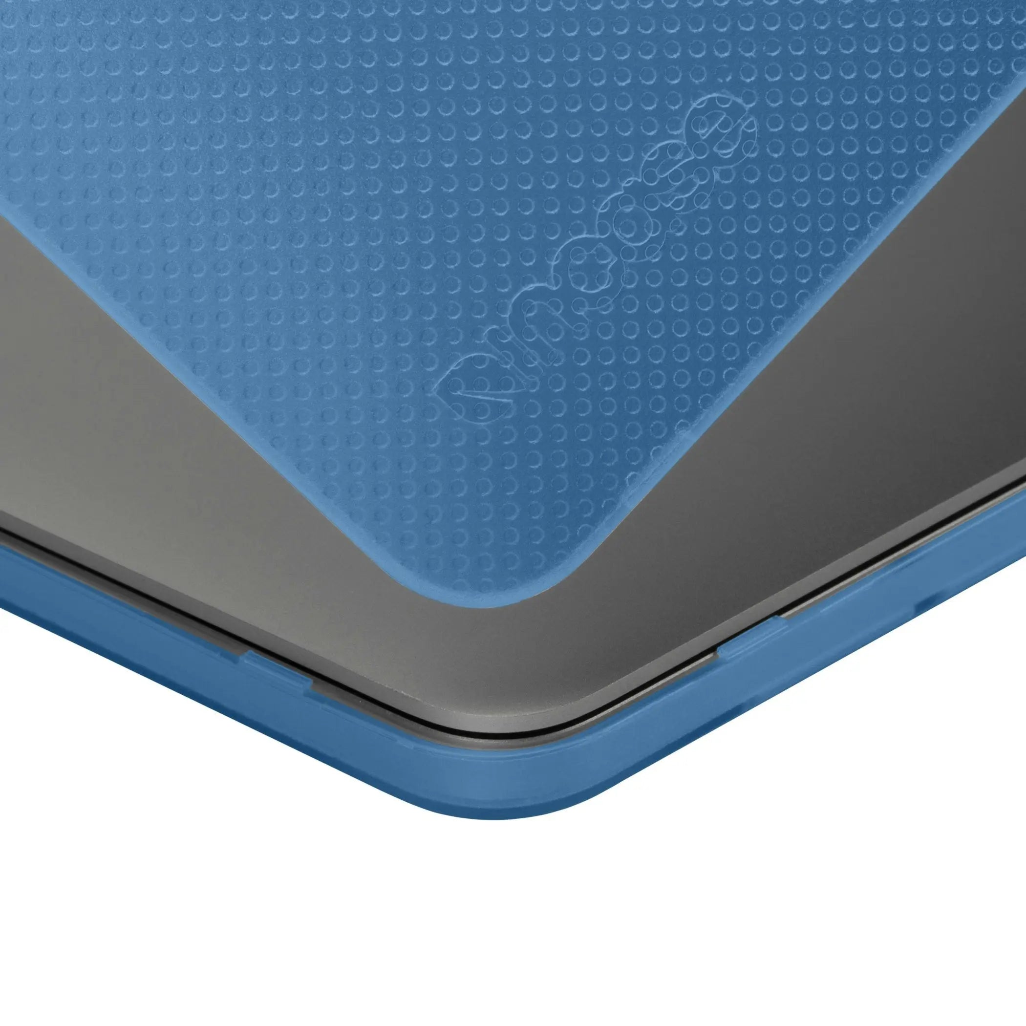 Dots Hardshell Case with Makrolon® for 15-inch MacBook Pro (2016-2019) Incase