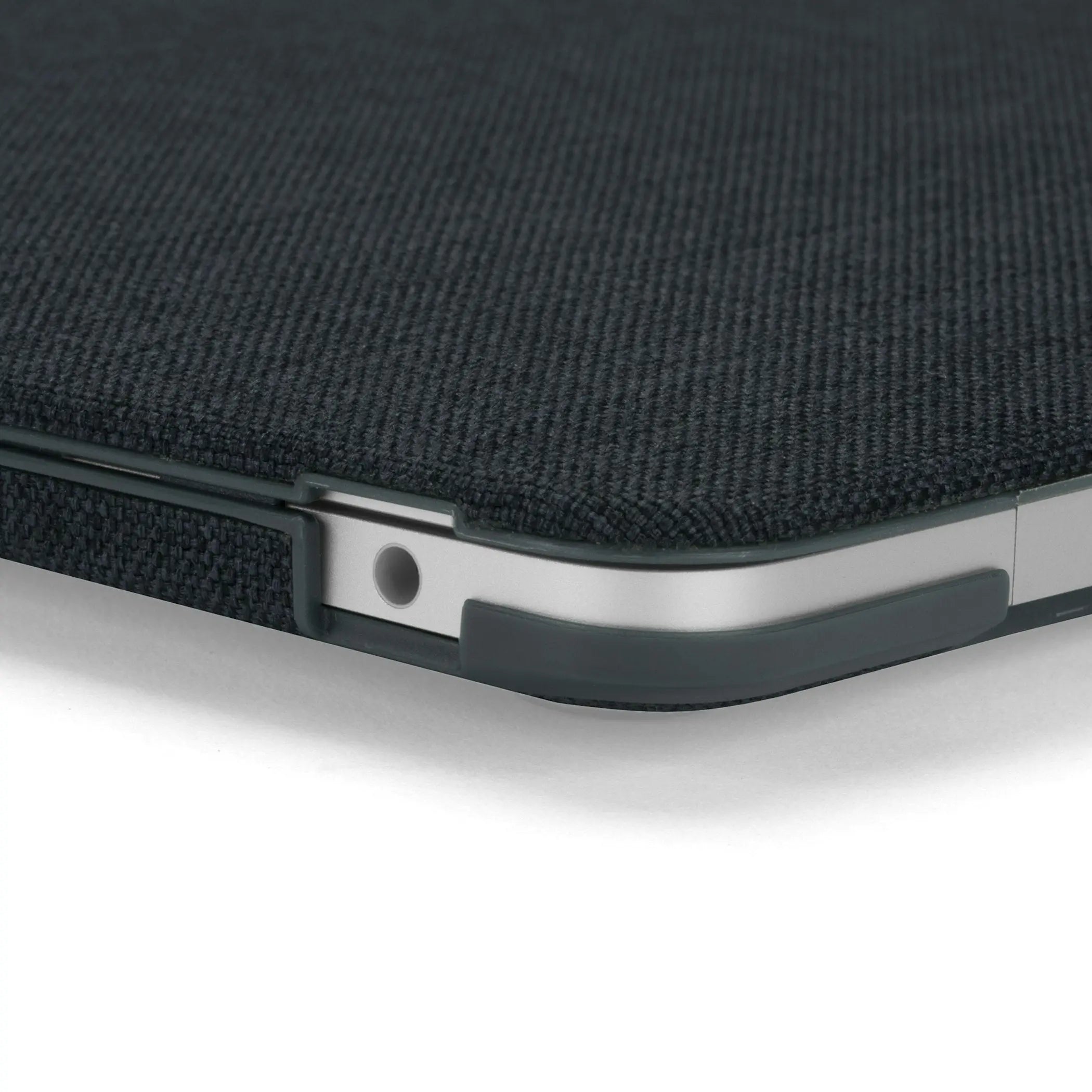 Textured Hardshell with Woolenex for MacBook Pro 13" (2016 - 2019) Incase