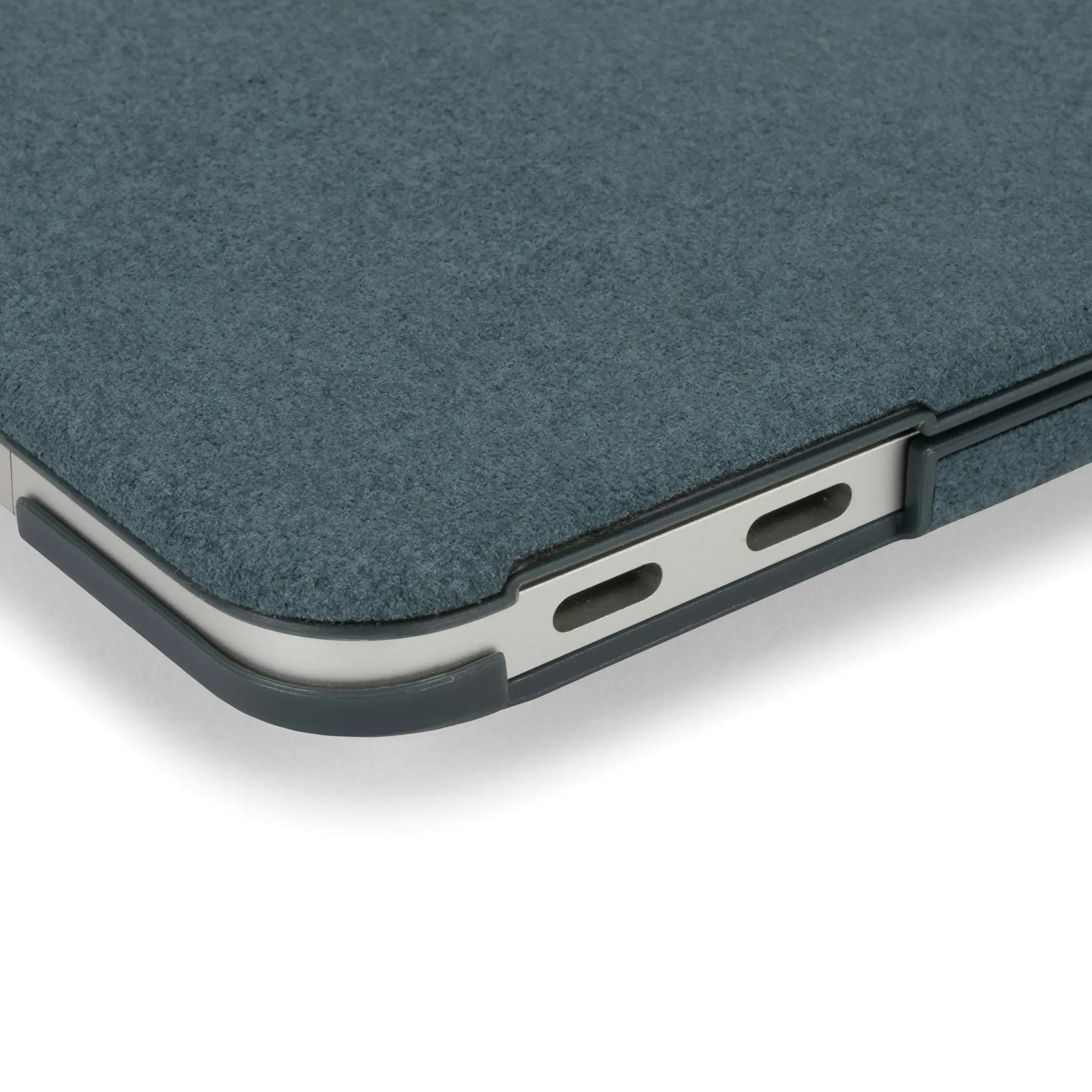 Textured Hardshell in NanoSuede for 13-inch MacBook Air (2016-2019) Incase