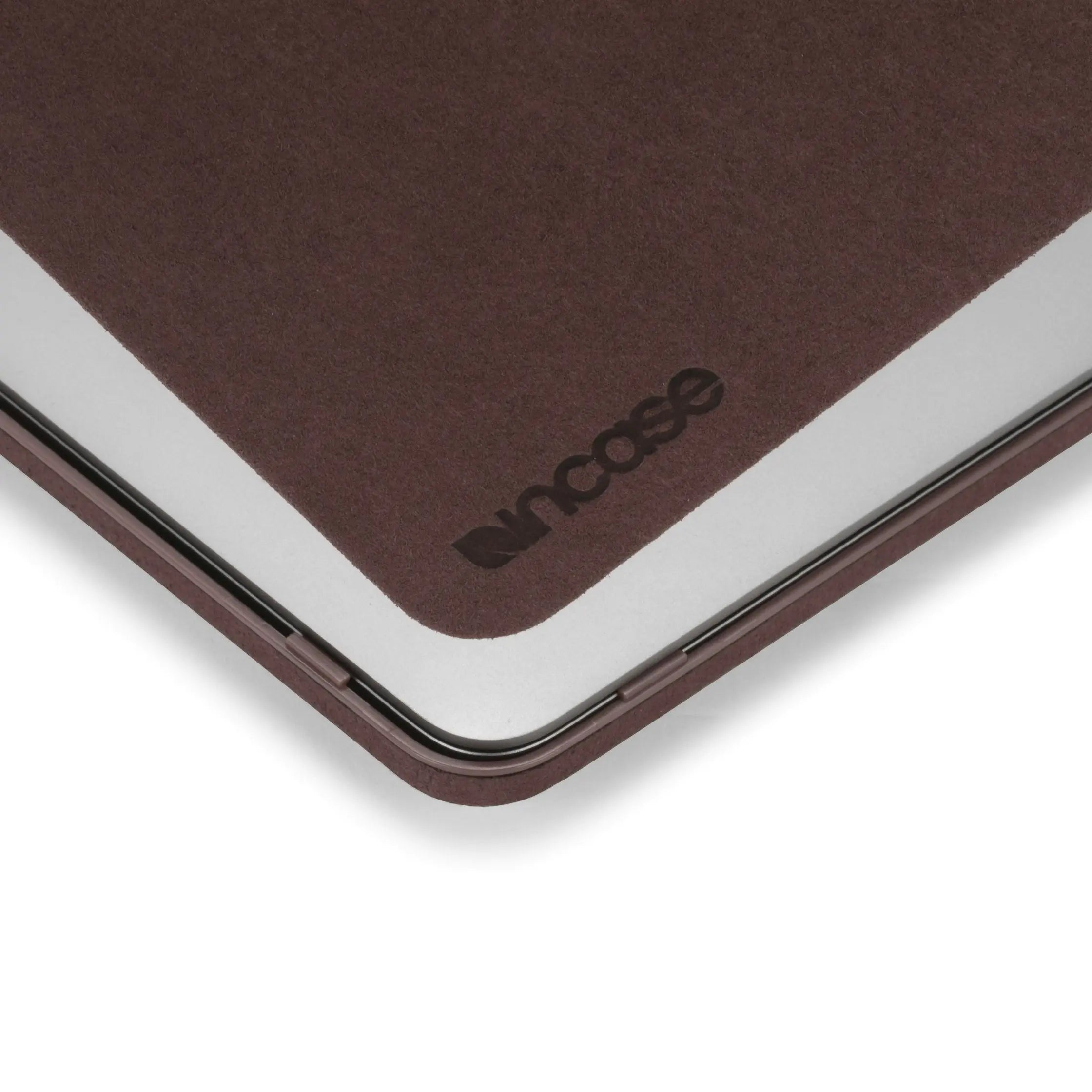Textured Hardshell in NanoSuede for 13-inch MacBook Pro (2020) Incase