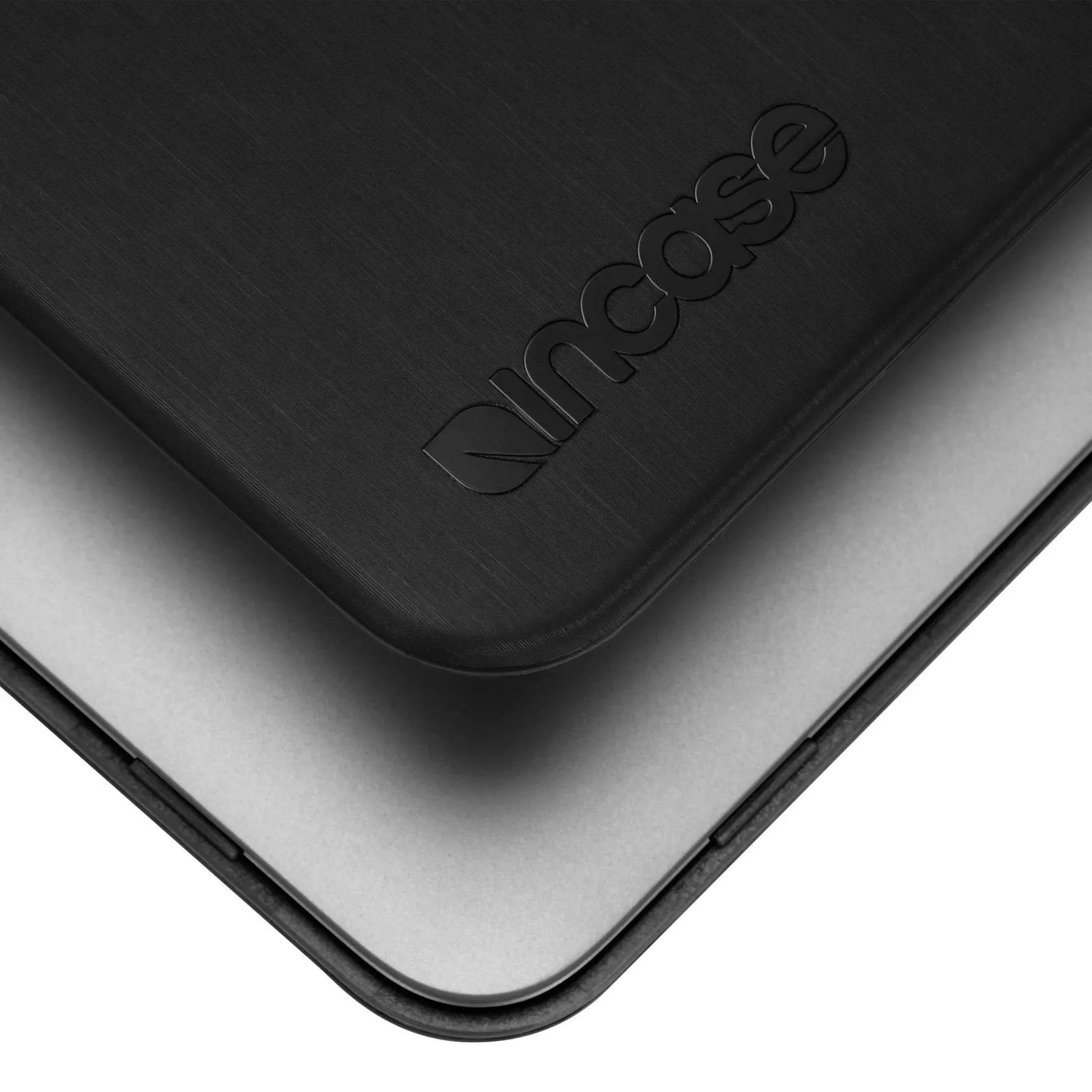 Textured Hardshell in D3 Horizontal Brush for 13" MacBook Pro (2020) Incase