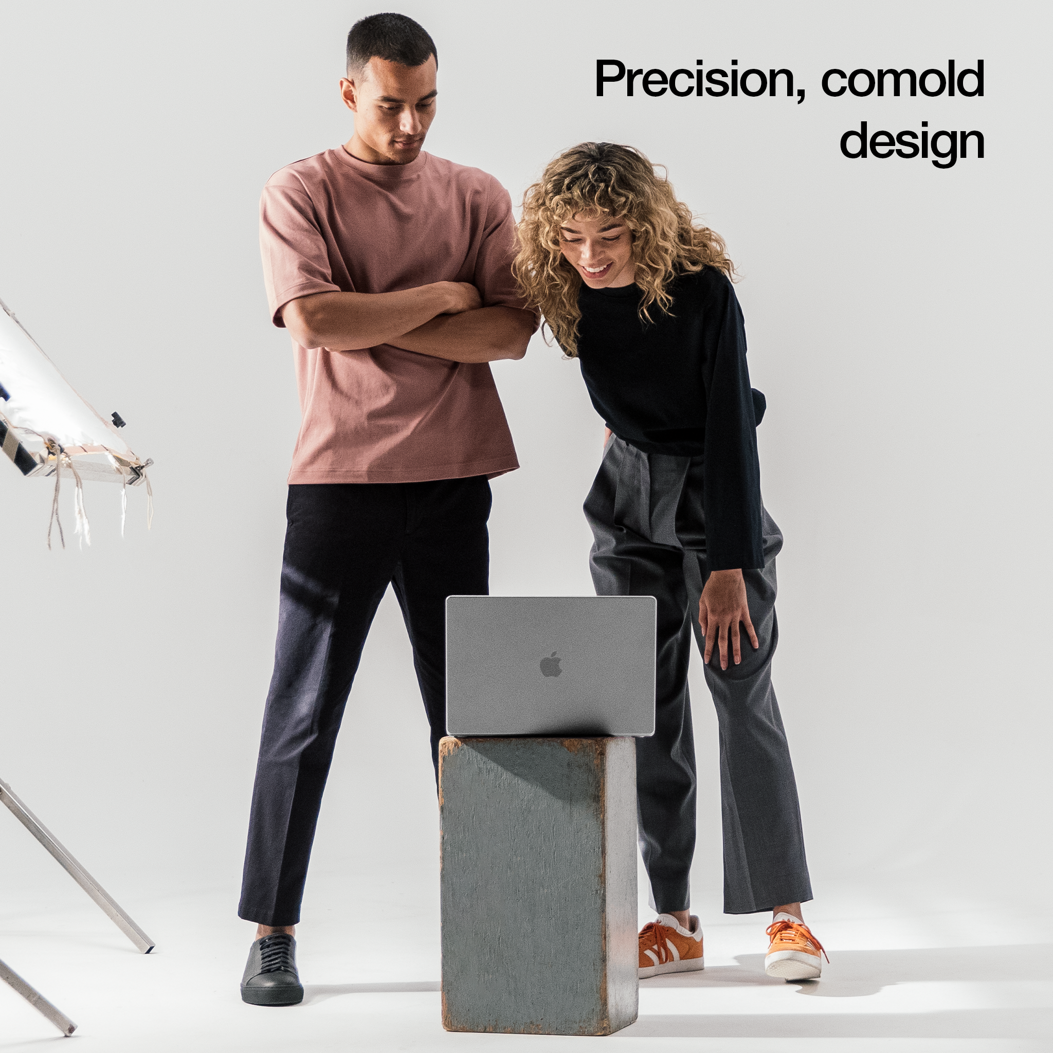 Dots Hardshell Case with Makrolon® for 13-inch MacBook Air (M2-M4, 2022-2025) - Incase.com