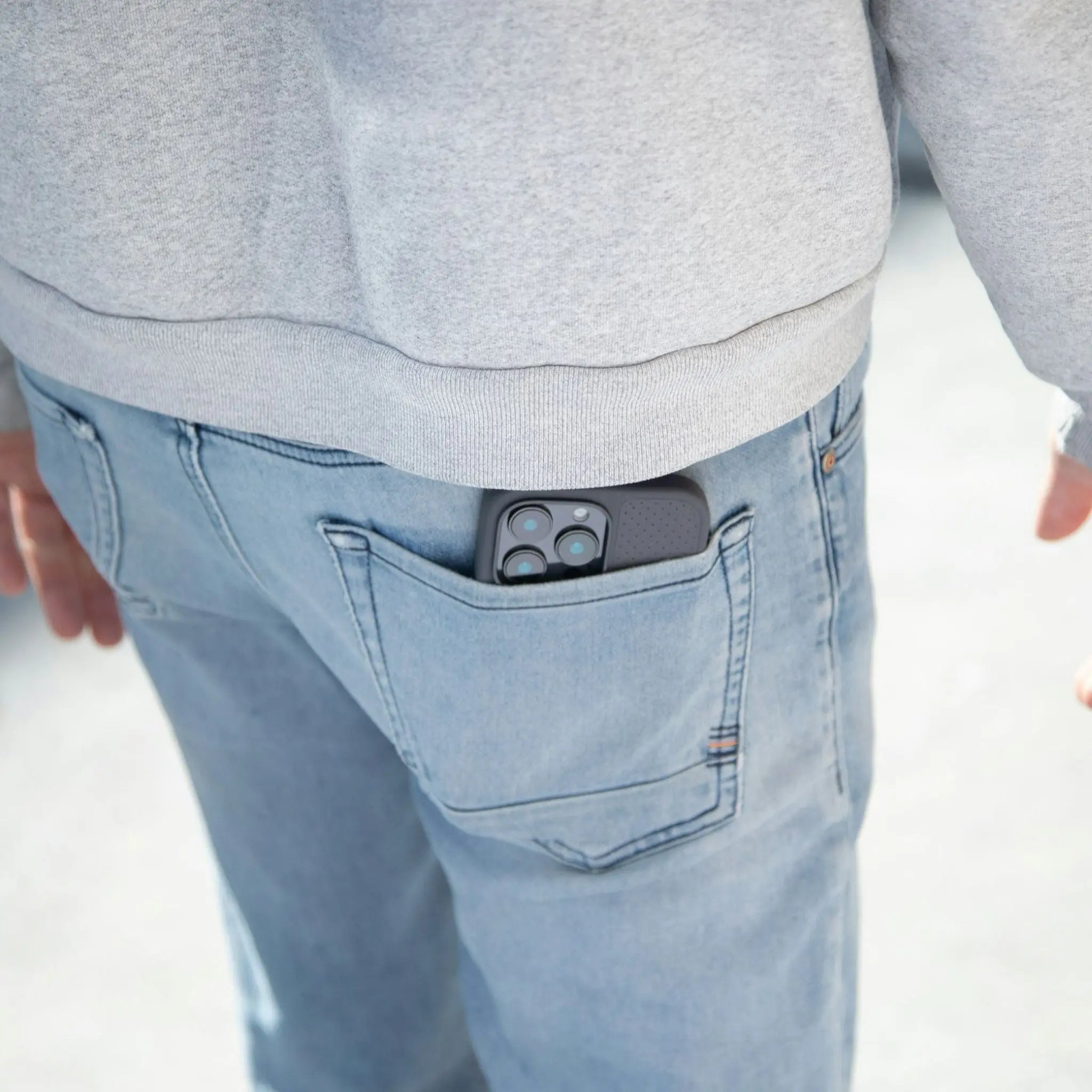 City Case with MagSafe for iPhone 16 Pro Max Incase