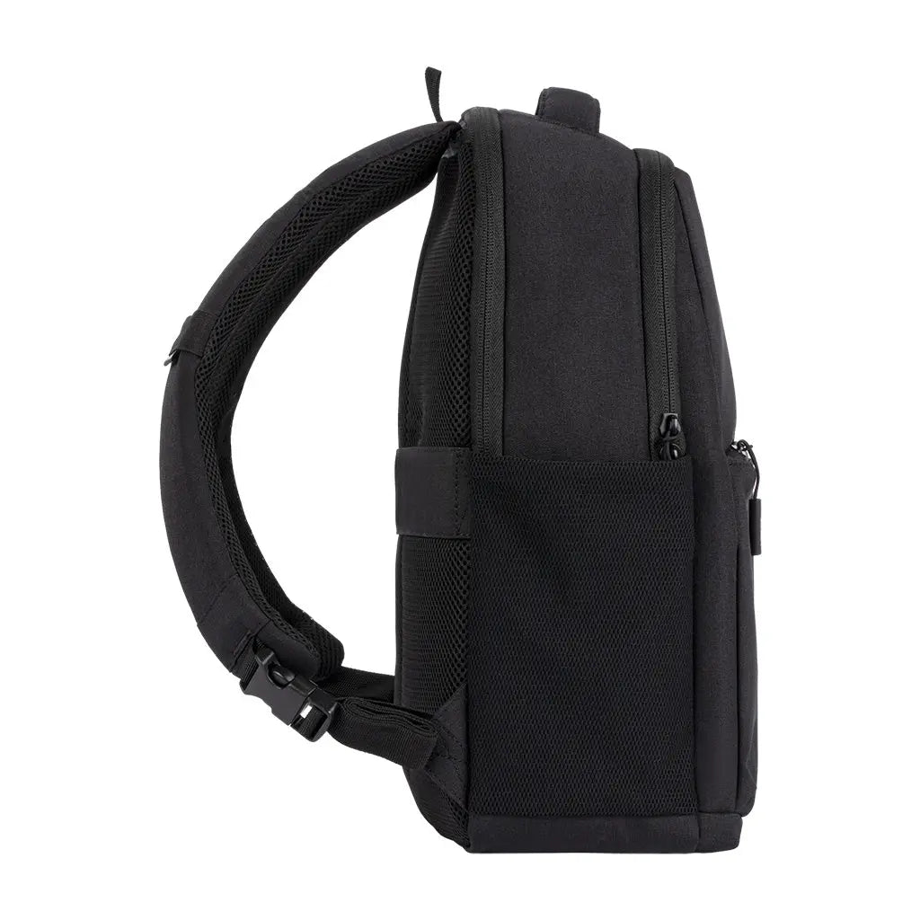 Black | Facet 20L Backpack - Black