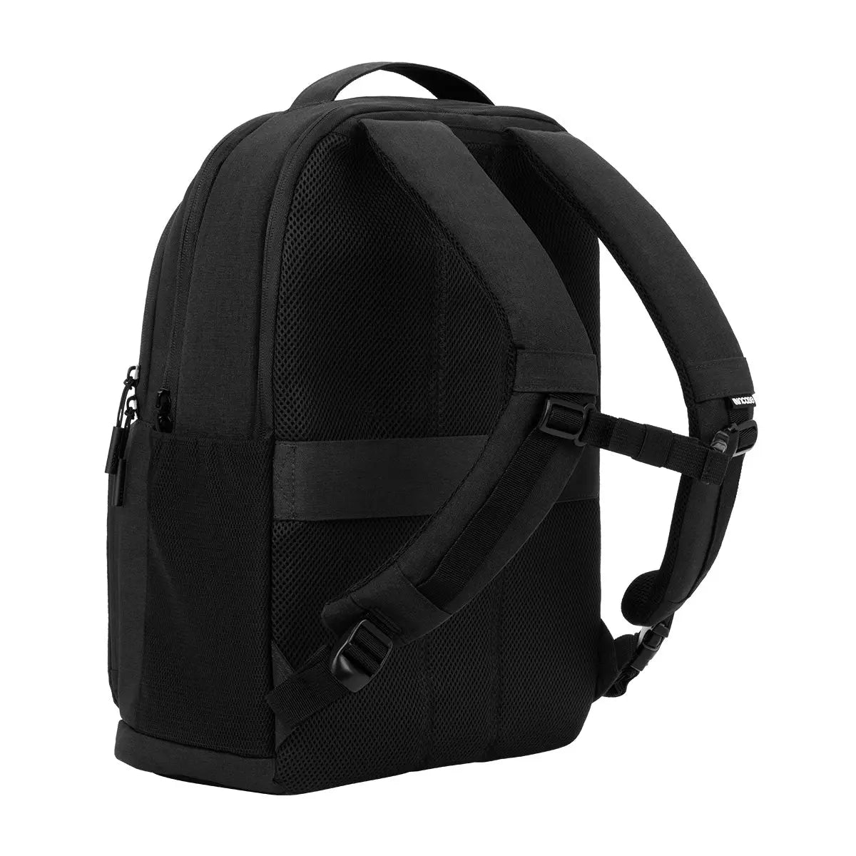 Facet Backpack 25L Incase