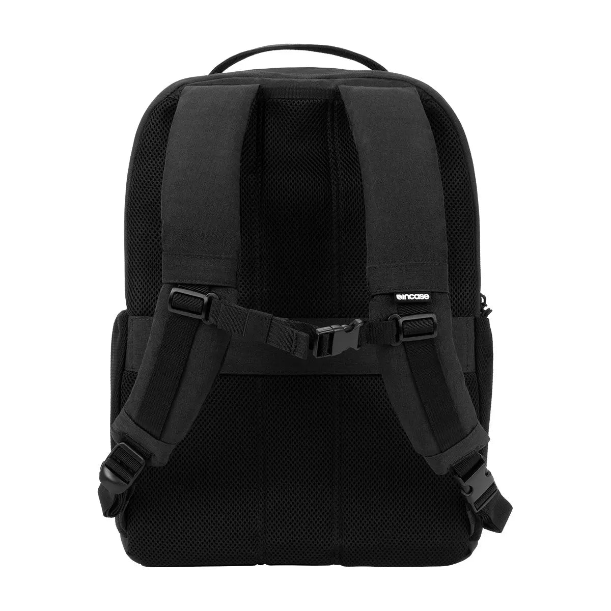 Facet Backpack 25L Incase