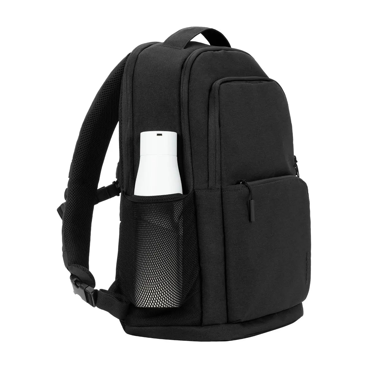 Facet Backpack 25L Incase