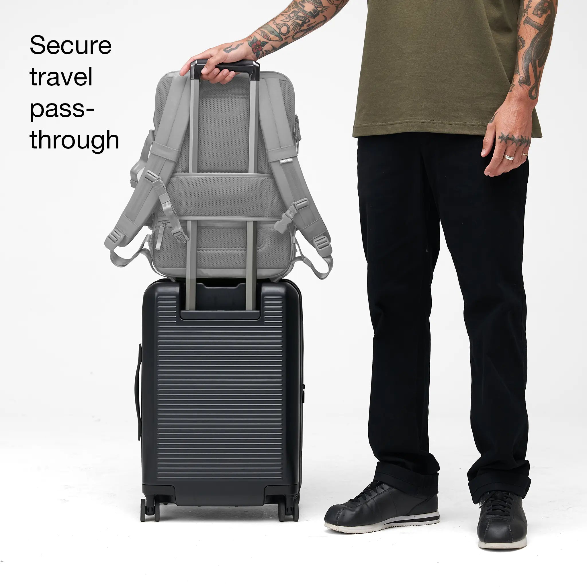 Incase A.R.C. Travel Pack - 21 to 38L | 