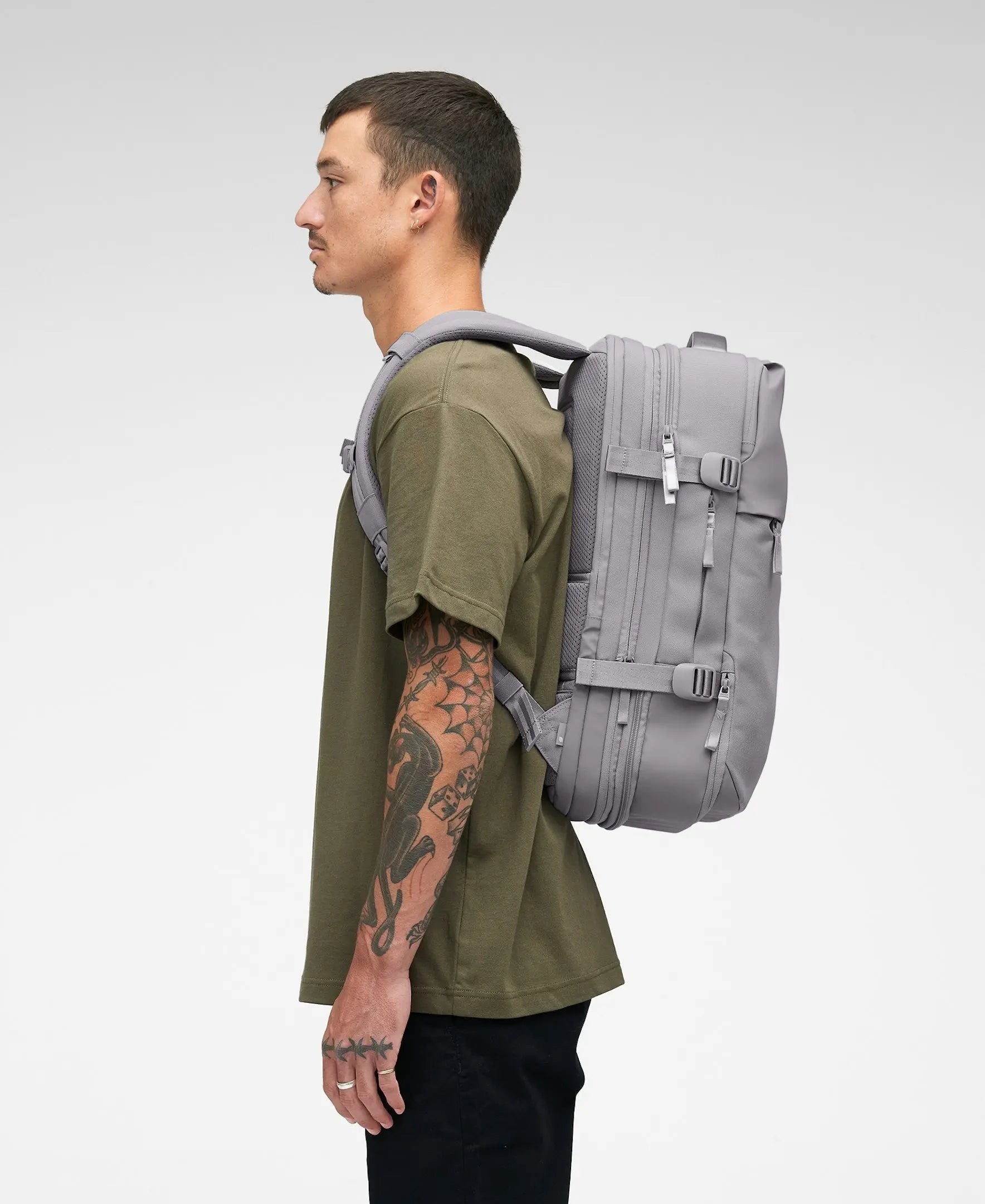 Incase A.R.C. Travel Pack - 21 to 38L | 