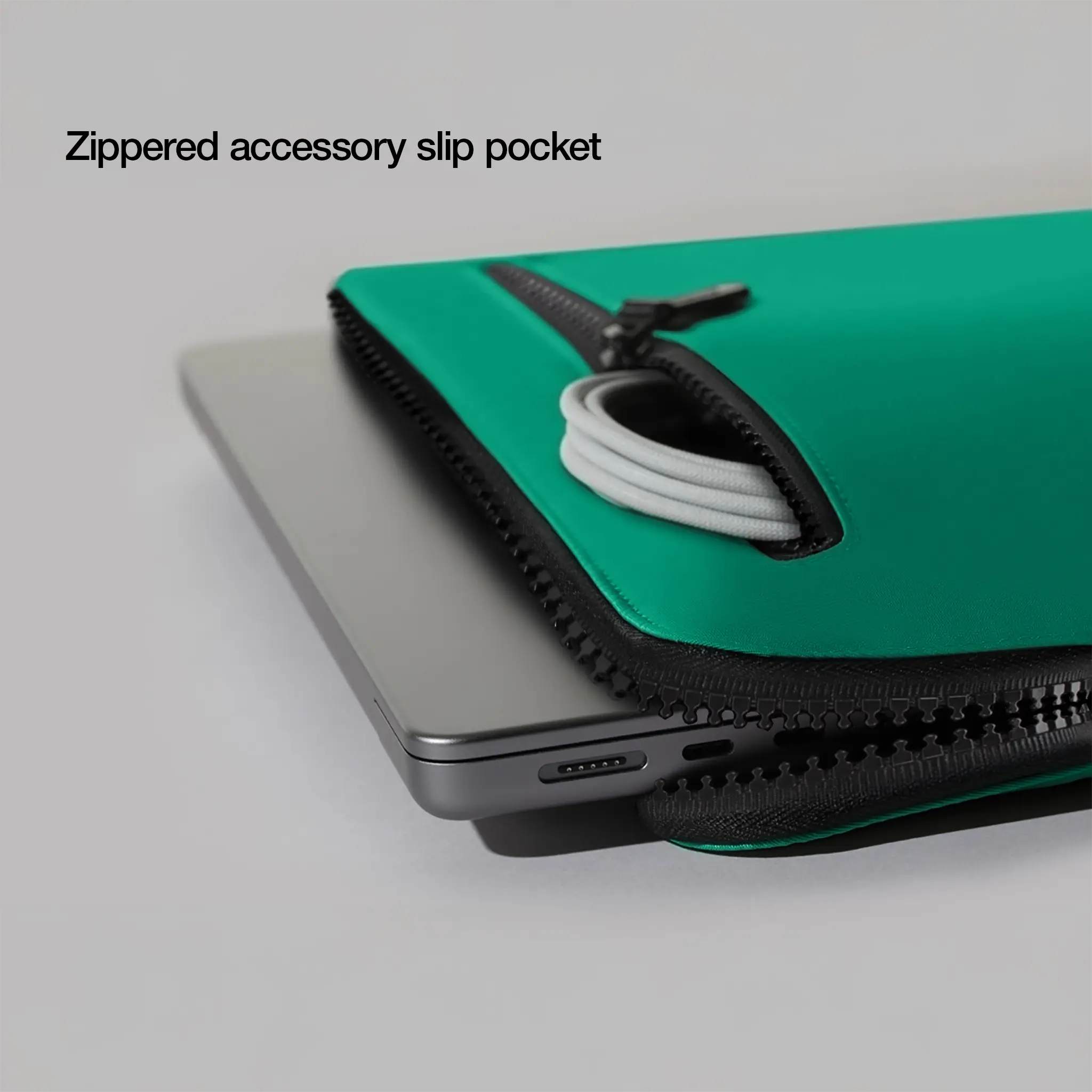 Compact Sleeve with Flight Nylon for 16" MacBook Pro (2016-2024) | 