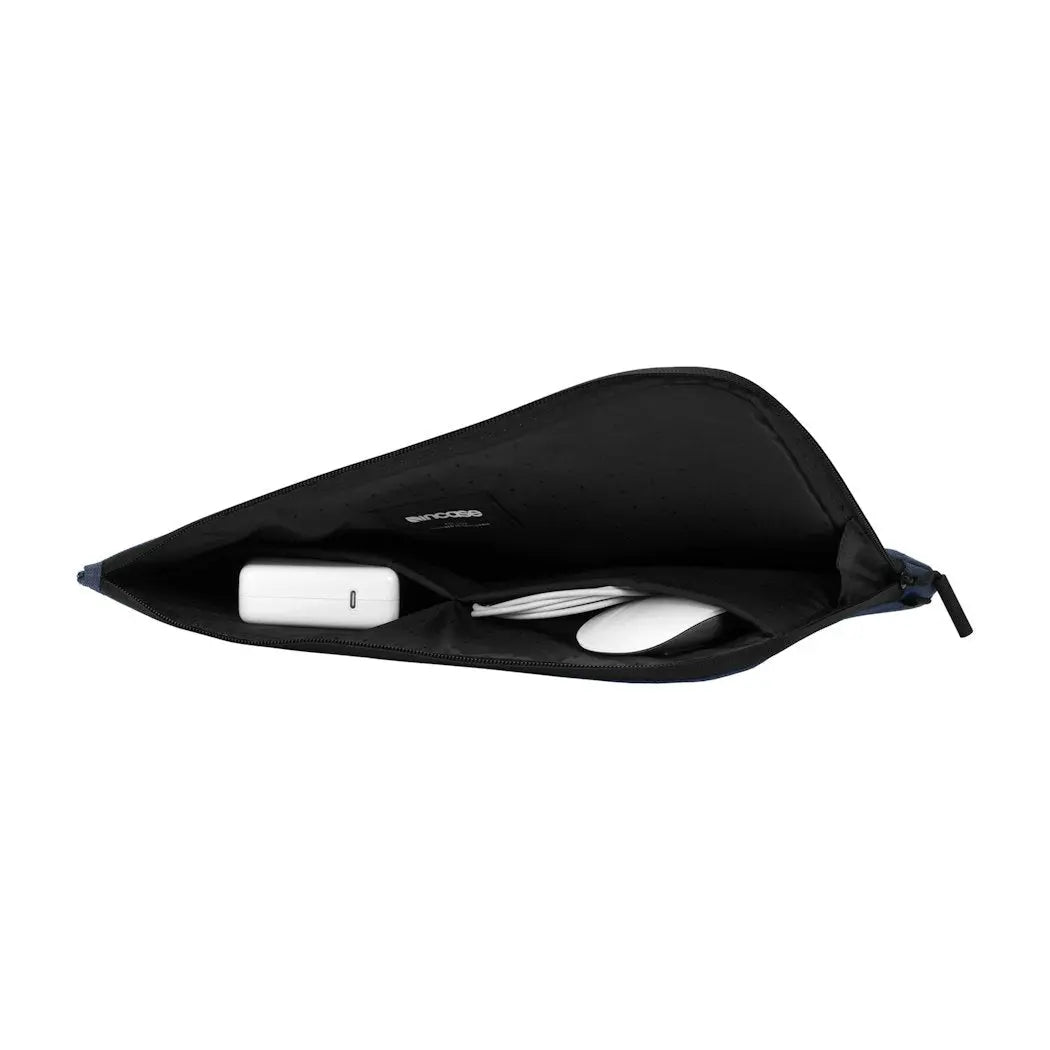 Facet Sleeve for 14" MacBook Pro (M1-M4, 2021-2024) Incase