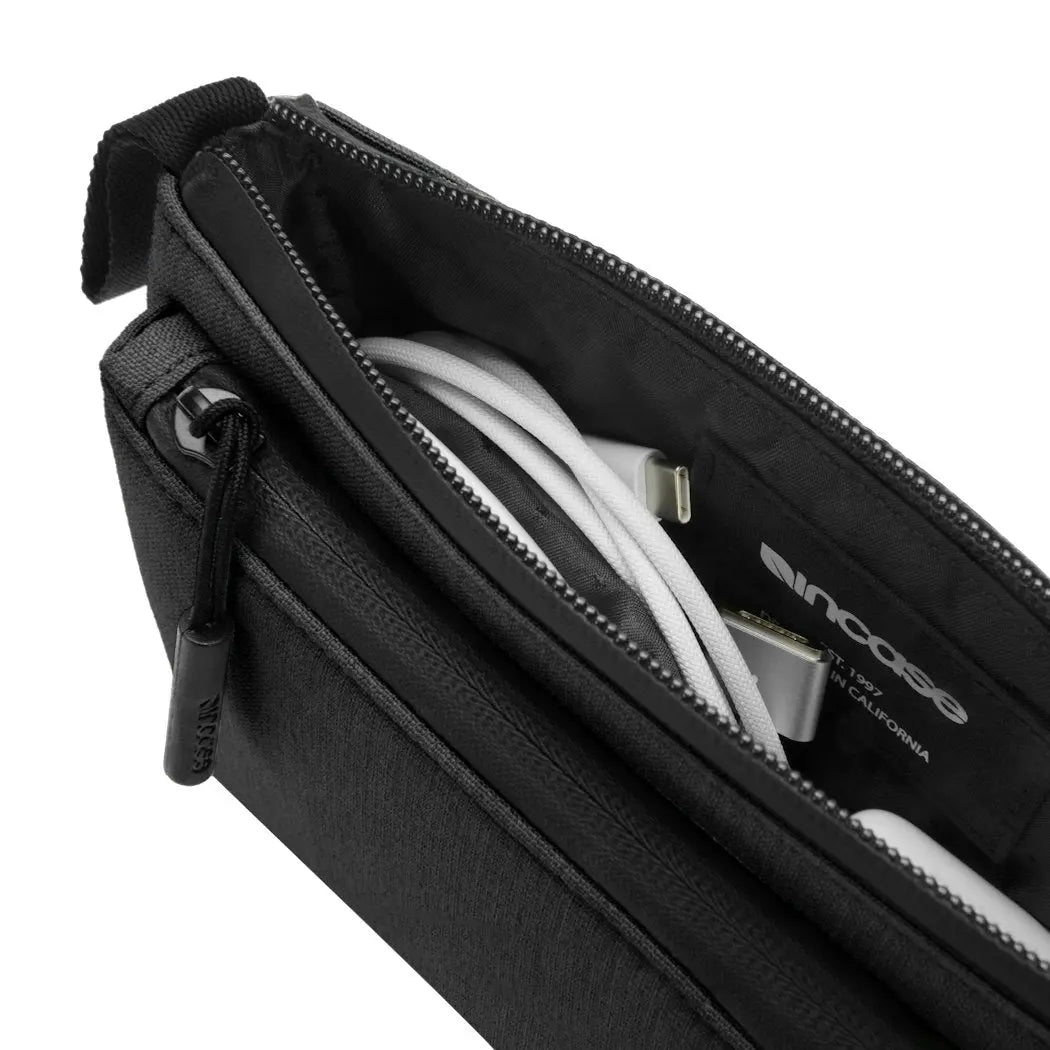 Facet Accessory Organizer Incase
