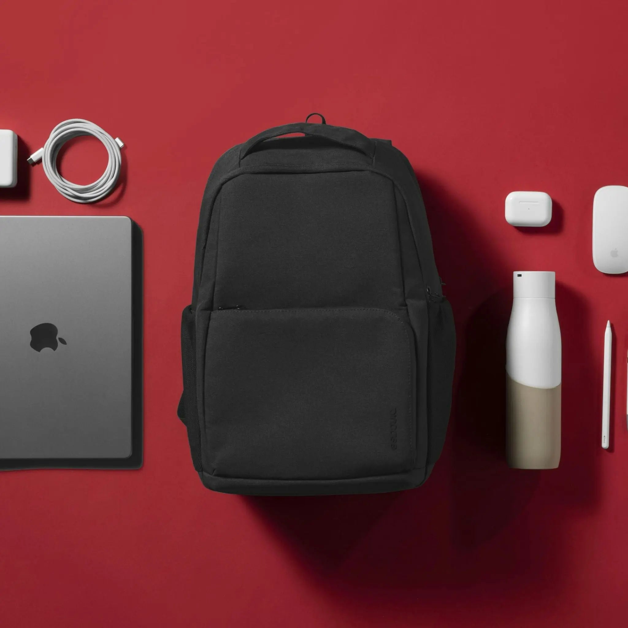 Facet Backpack 25L Incase