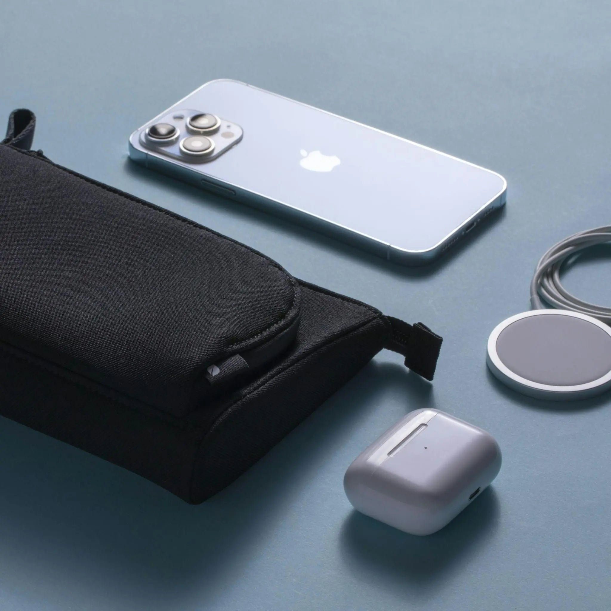 Facet Accessory Organizer Incase