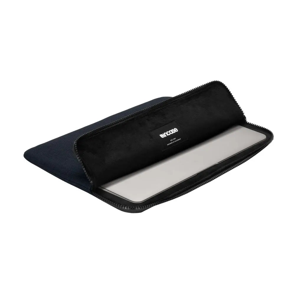 Housse INCASE MacBook Pro Retina 13'' Compact noir